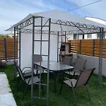 Chara's House דירה