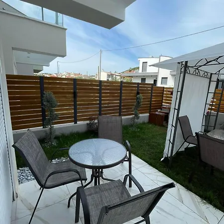 Chara's House アパート *