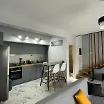 Chara's House * Kavala