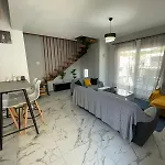 Chara's House Apartament