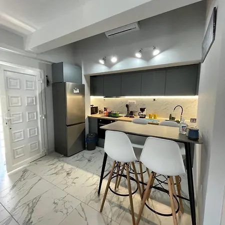 Chara's House كافالا