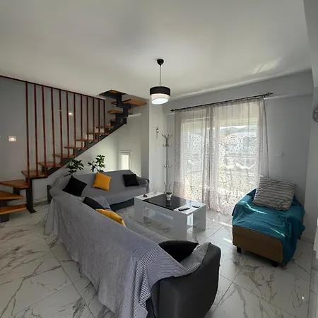 Chara's House Апартаменты